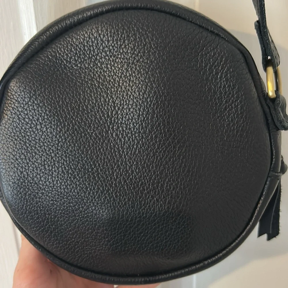 Portland Leather Pebbled Leather Black Round Crossbody Bag - Picture 8 of 10